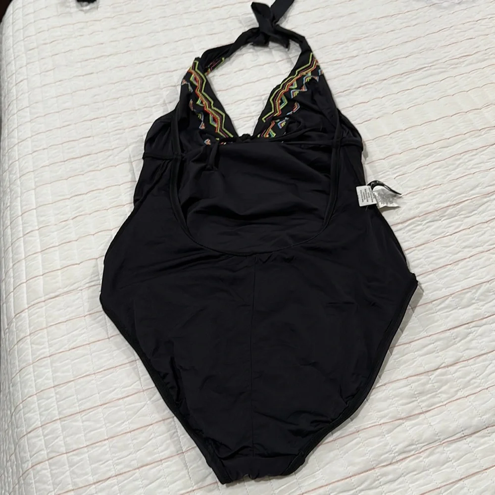LA BLANCA Catalonia One-Piece Tummy Control Ruched Embroidered Halter Sw… - Picture 15 of 15